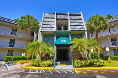 9100 Lime Bay #205, Tamarac, FL 33321