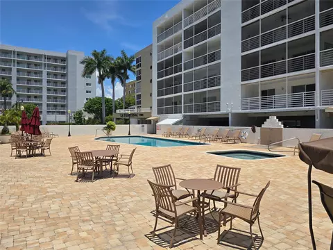 17801 N Bay Rd #301, Sunny Isles Beach, FL 33160
