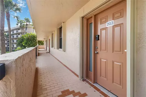 2767 Carambola Cir #203, Coconut Creek, FL 33066