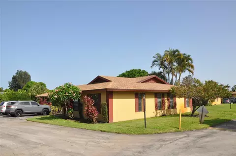 4306 Royal Banyan Way #C-9, Lake Worth, FL 33461