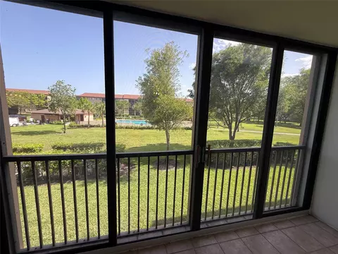 12650 SW 15th St #204F, Pembroke Pines, FL 33027