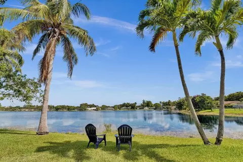 7011 SW 11th, Plantation, FL 33317