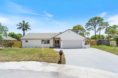 3916 NW 7th Ct, Delray Beach, FL 33445