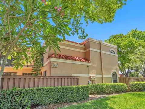 8195 Thames Blvd #C, Boca Raton, FL 33433