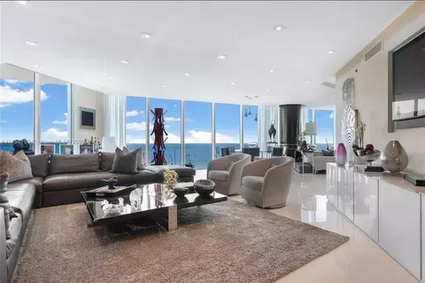 2711 S Ocean #2902, Hollywood, FL 33019