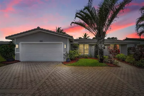 1800 N 50th, Hollywood, FL 33021