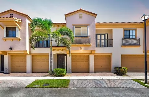 4778 Grand Cypress, Coconut Creek, FL 33073