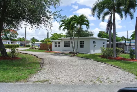 5859 Hayes St, Hollywood, FL 33021