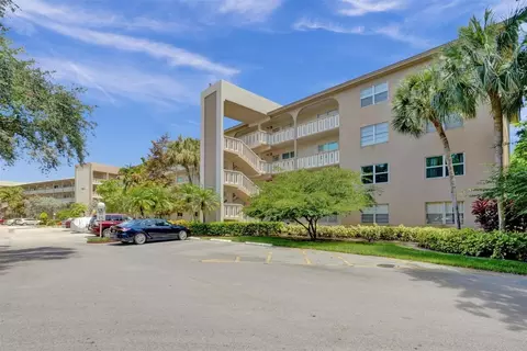 3003 Portofino #O1, Coconut Creek, FL 33066