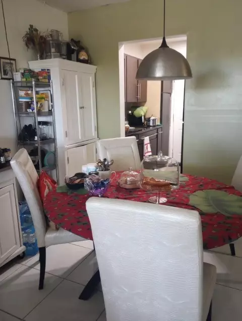 Dining - 1250 E Sample Rd #307, Pompano Beach, FL 33064 photo 1 of 1