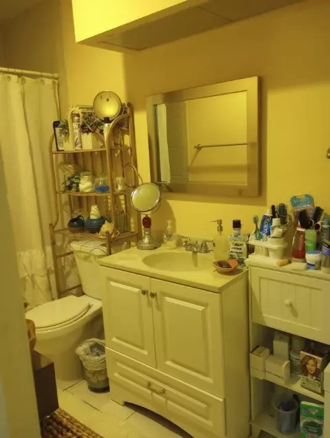 Bath - 1250 E Sample Rd #307, Pompano Beach, FL 33064 photo 1 of 2