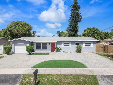 4010 NE 2nd Ter, Pompano Beach, FL 33064