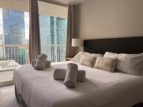 1200 Brickell Bay #2321, Miami, FL 33131