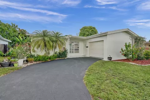 8570 NW 25th, Sunrise, FL 33322