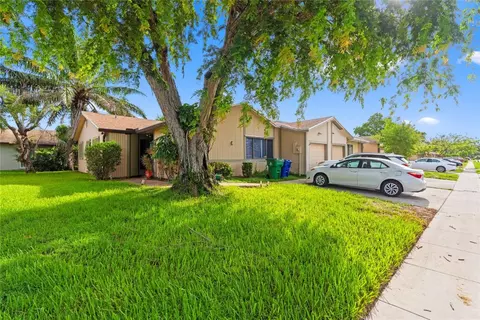 9571 W Daffodil, Miramar, FL 33025