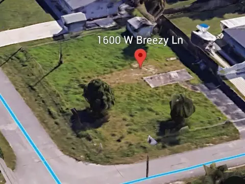 1600 Breezy, West Palm Beach, FL 33417