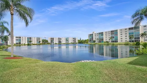 131 SE 3rd Ave #208, Dania Beach, FL 33004