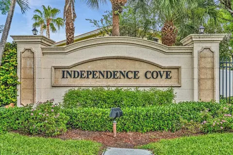 753 Imperial Lake Rd #753, West Palm Beach, FL 33413