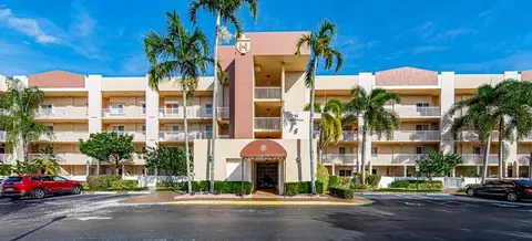 7840 Trent Dr #111, Tamarac, FL 33321