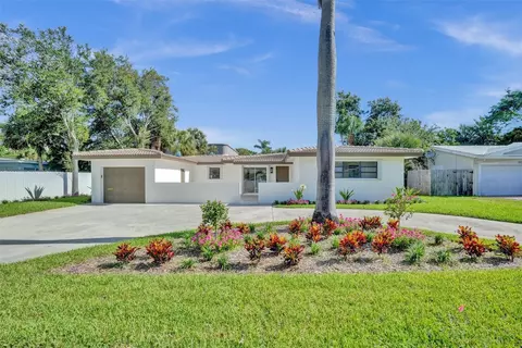 2111 NE 35th, Lighthouse Point, FL 33064