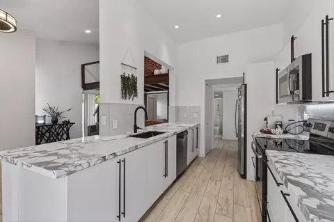 1089 NW 13th #1, Boca Raton, FL 33486