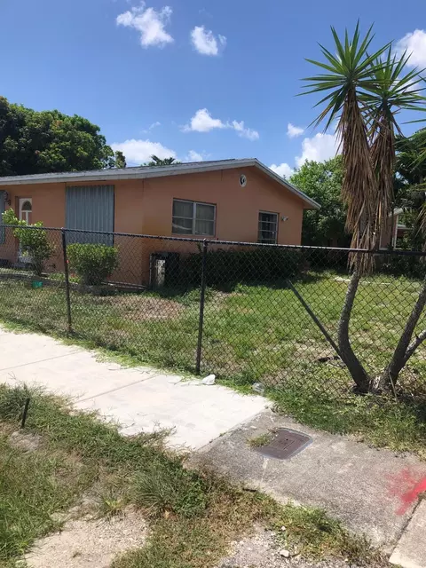 3061 NW 2nd St, Fort Lauderdale, FL 33311