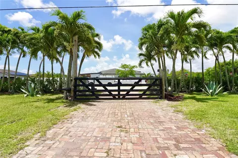 13251 SW 224th St, Miami, FL 33170