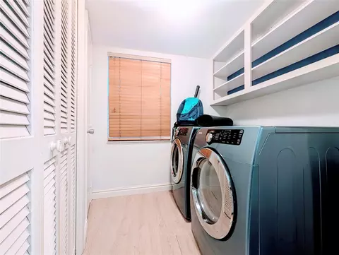 545 Oaks Ln #406, Pompano Beach, FL 33069