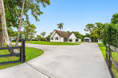 14117 N 74th St, The Acreage, FL 33470