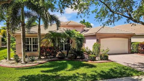 8918 Majorca Bay Dr, Lake Worth, FL 33467