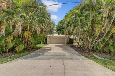 2441 SE Delano, Port Saint Lucie, FL 34952