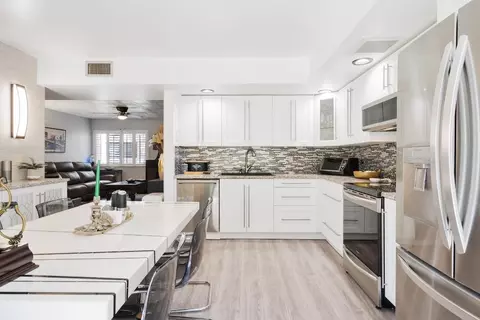 5220 Las Verdes #118, Delray Beach, FL 33484