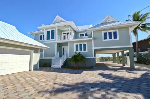 101 Windy Point Cir, Marathon, FL 33050