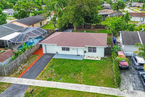 7924 SW 3rd, North Lauderdale, FL 33068