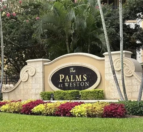 16101 Emerald Ests #449, Weston, FL 33331