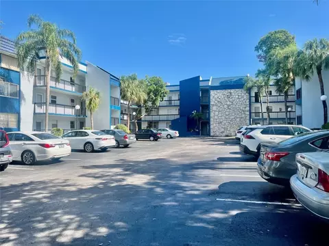 3100 Holiday Spgs #108, Margate, FL 33063
