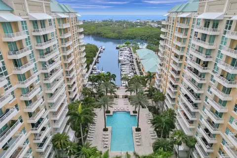 700 E Boynton Beach Blvd #406, Boynton Beach, FL 33435