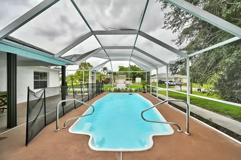 2273 SW Phyllis Ln, Port Saint Lucie, FL 34953