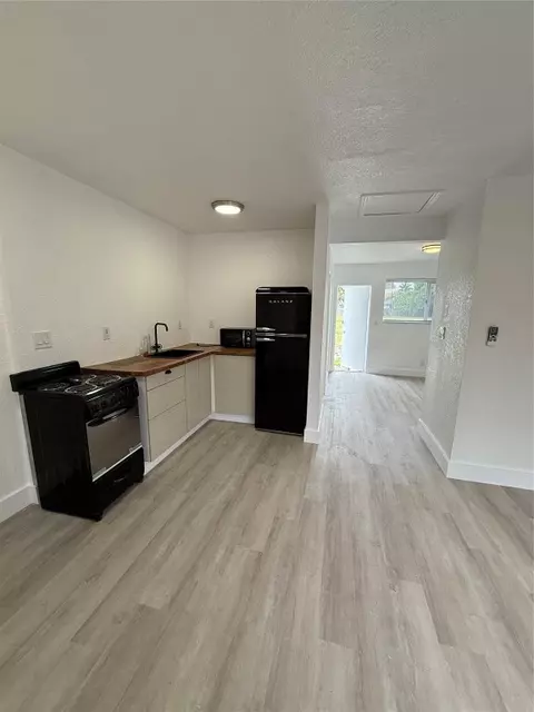 2213 Lincoln St #4, Hollywood, FL 33020