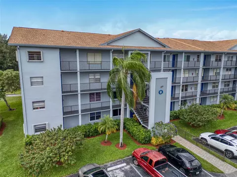 800 SW 125th Way #202, Pembroke Pines, FL 33027