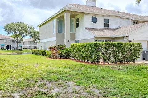 9064 Boca Gdns #A, Boca Raton, FL 33496