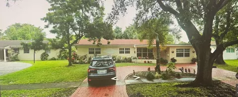 5620 Monroe St, Hollywood, FL 33023
