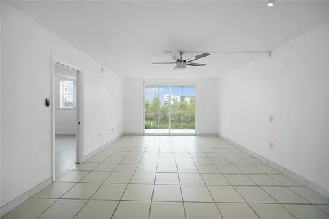 2980 Point #D206, Aventura, FL 33160