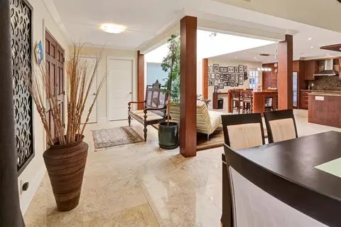 40 Torchwood, Plantation, FL 33324