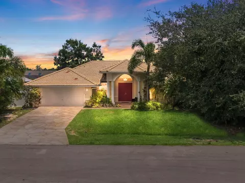 192 SW Milburn, Port Saint Lucie, FL 34953