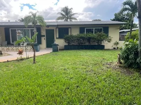 8501 NW 19th St, Pembroke Pines, FL 33024