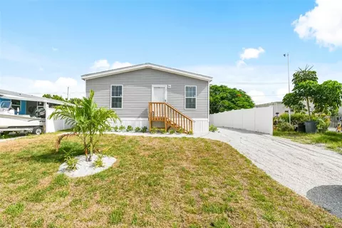 6989 SE Ridgeway, Hobe Sound, FL 33455