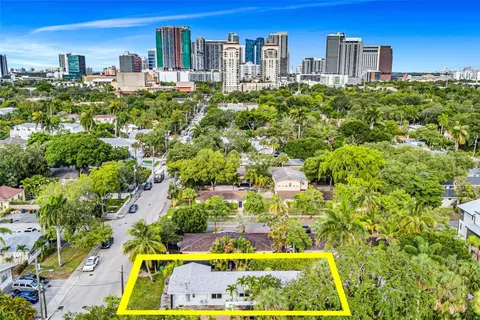 1004 W Las Olas, Fort Lauderdale, FL 33312