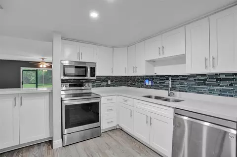 3100 Riverside Dr #109, Coral Springs, FL 33065