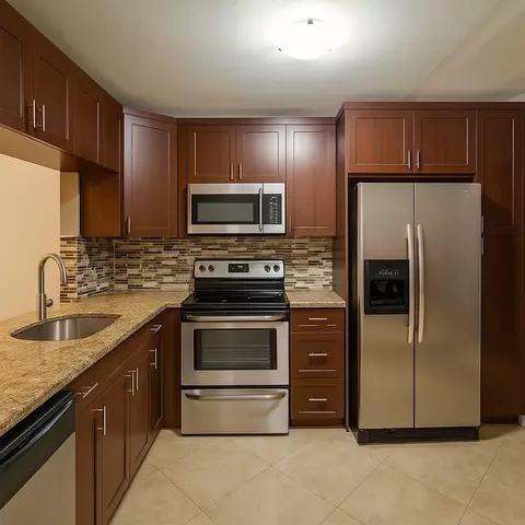 9319 Wedgewood Dr #C19, Tamarac, FL 33321